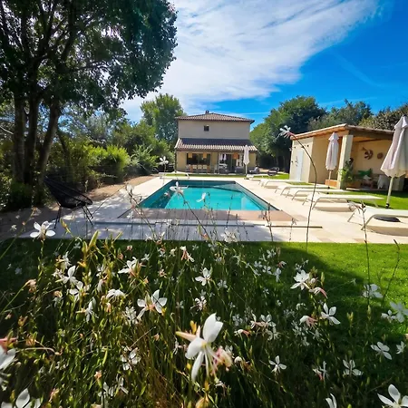 Maison Familiale A Avec Piscine Privee Vakantiehuis *