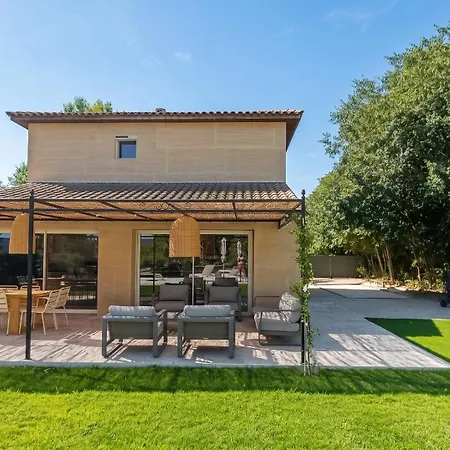 Maison Familiale A Avec Piscine Privee Vakantiehuis Collias