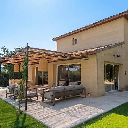 Maison Familiale A Avec Piscine Privee * Collias