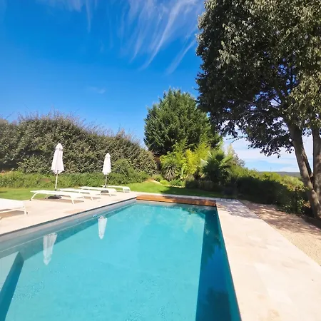 Maison Familiale A Avec Piscine Privee
