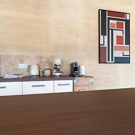 Maison Familiale A Avec Piscine Privee